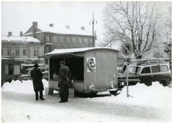 Lotteristånd på torget