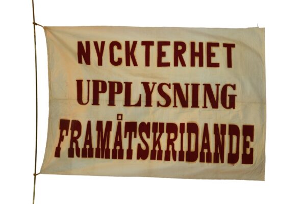 Fana: "Nykterhet upplysning framåtskridande"