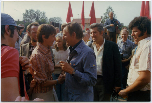 Olof Palme i folksamling