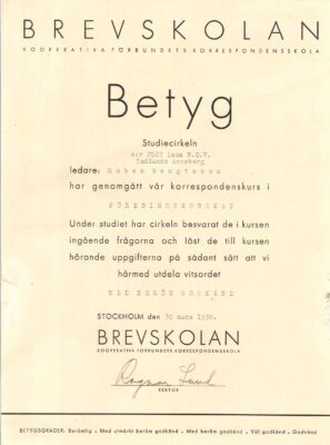 Gulnat betygsdokument från Brevskolan .